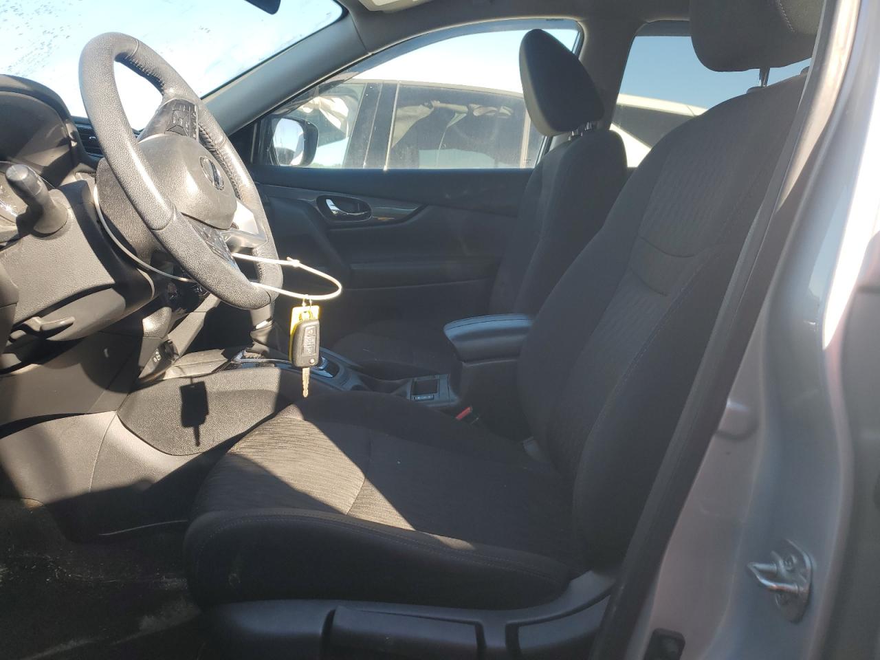 2019 NISSAN ROGUE S photo 13