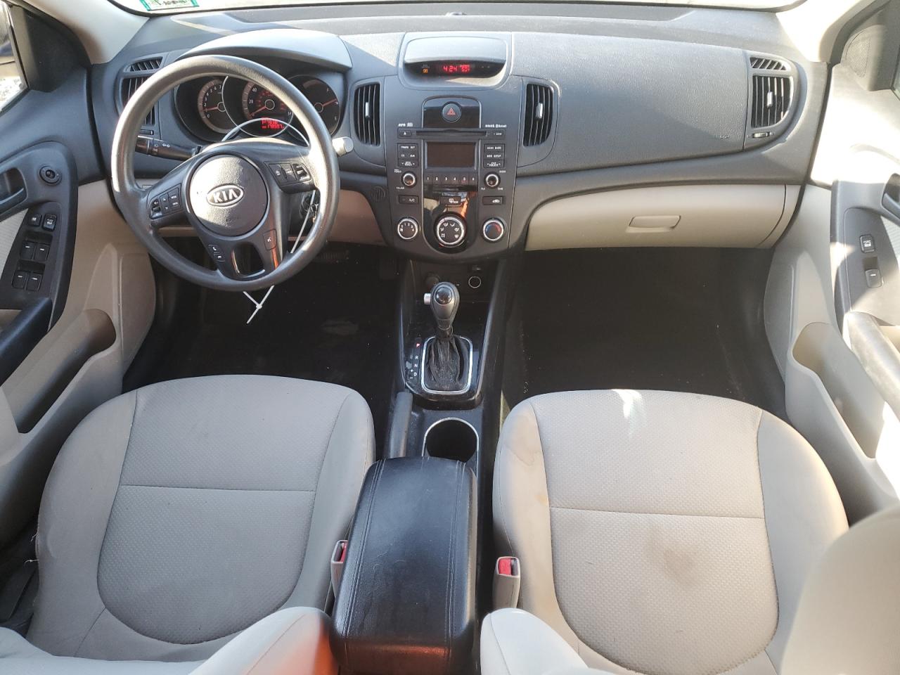 2012 KIA FORTE EX photo 8