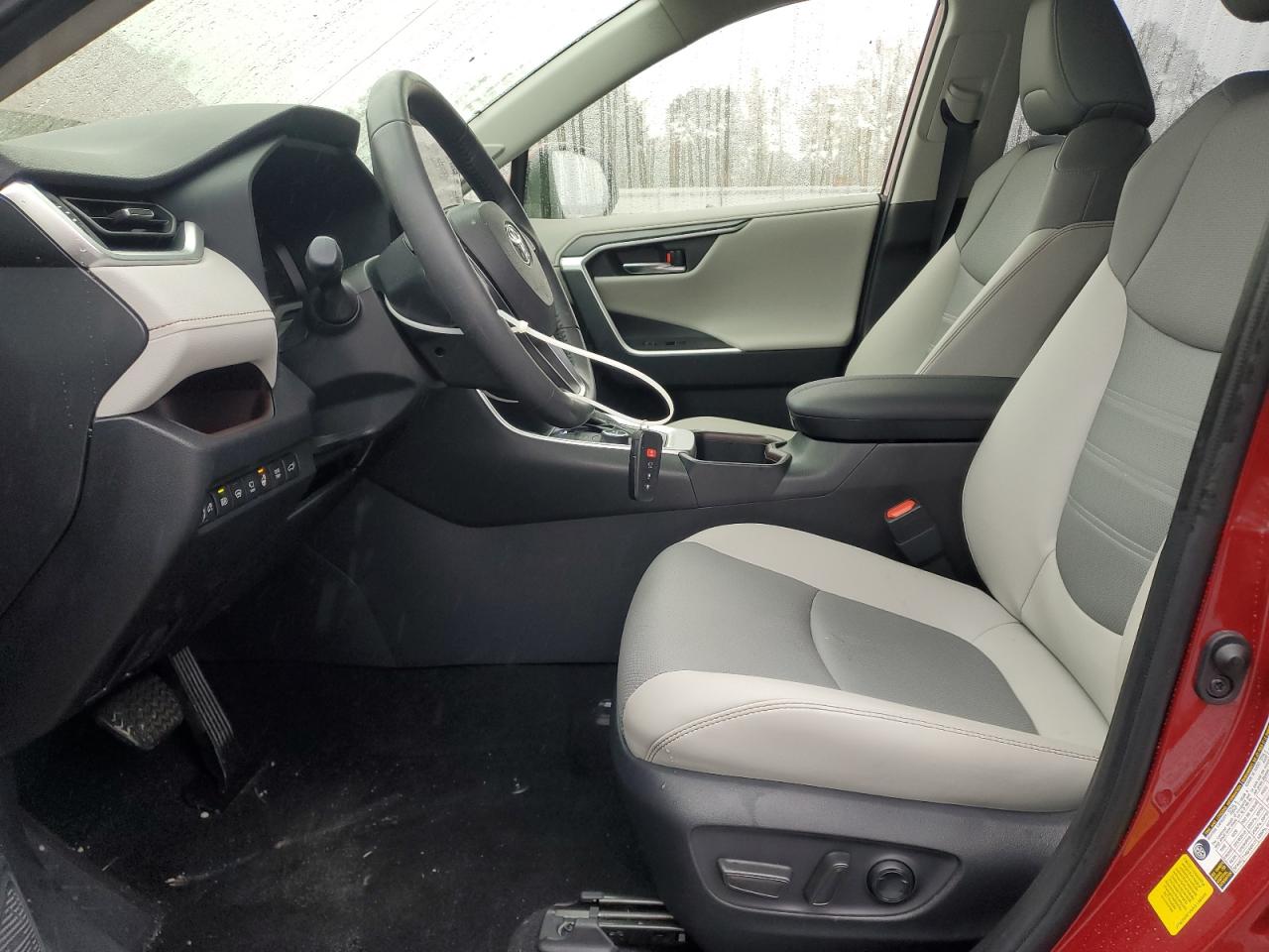 2024 TOYOTA RAV4 LIMITED photo 7