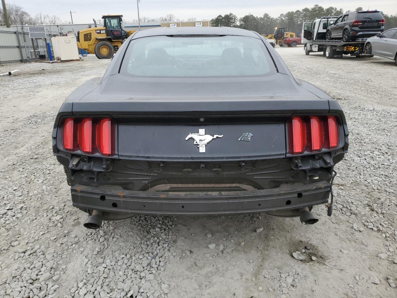 2015 FORD MUSTANG photo 11