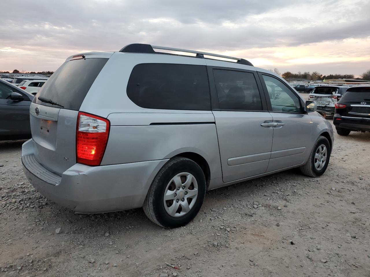 2006 KIA SEDONA EX photo 5
