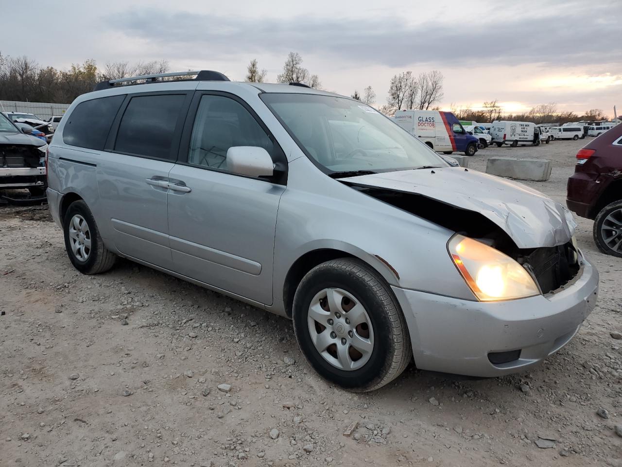 2006 KIA SEDONA EX photo 7