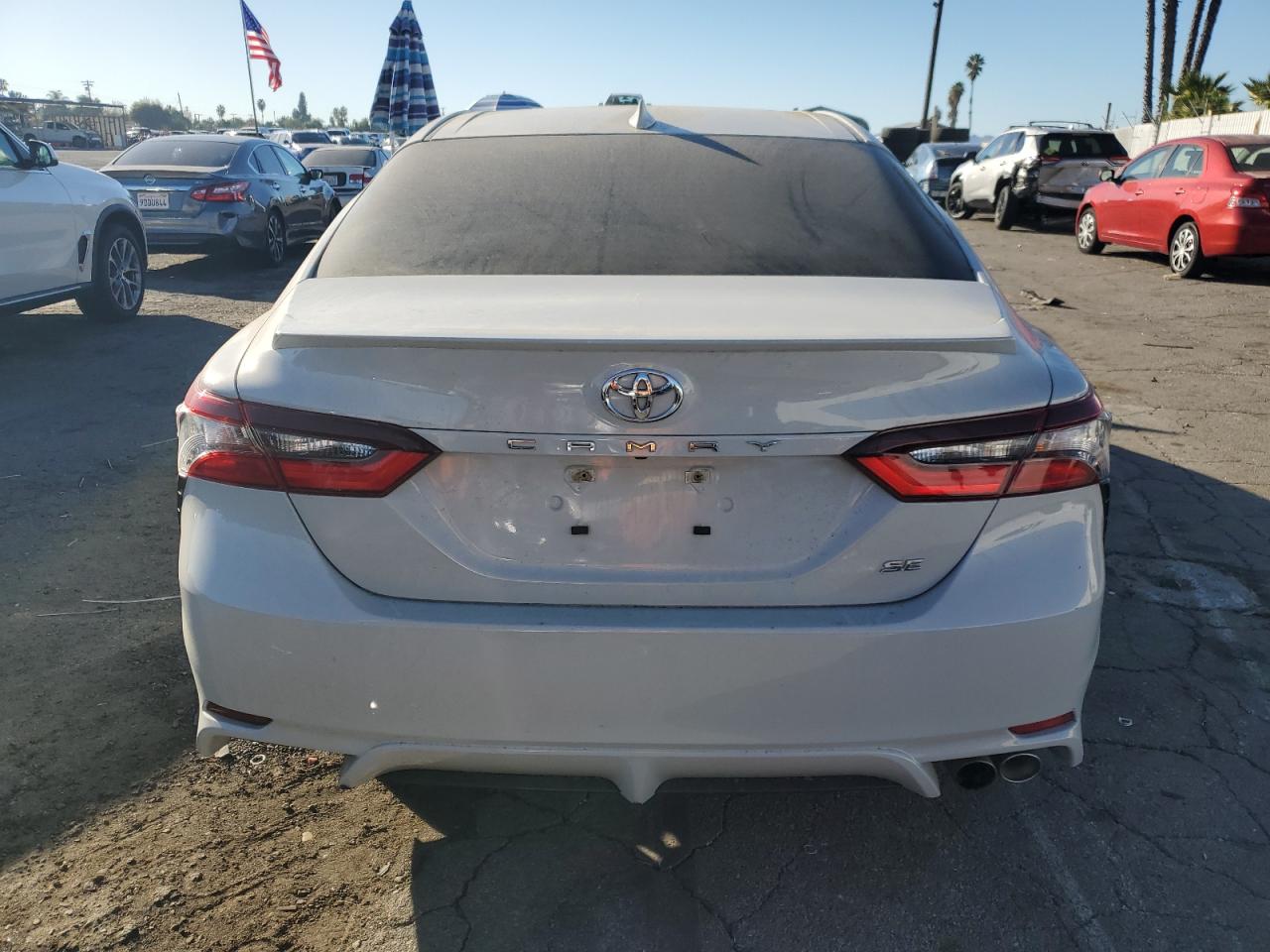 2022 TOYOTA CAMRY SE photo 6