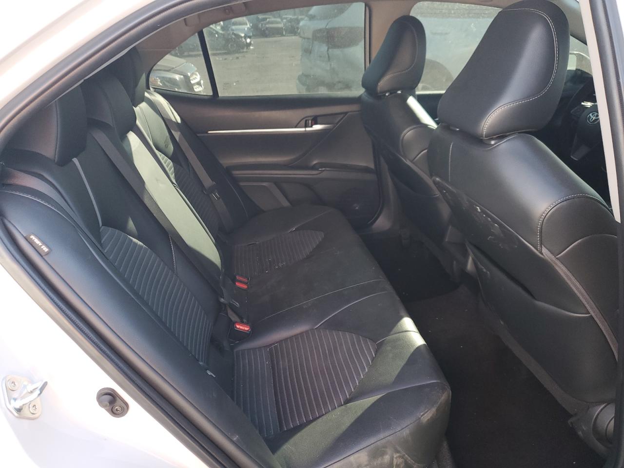 2022 TOYOTA CAMRY SE photo 10