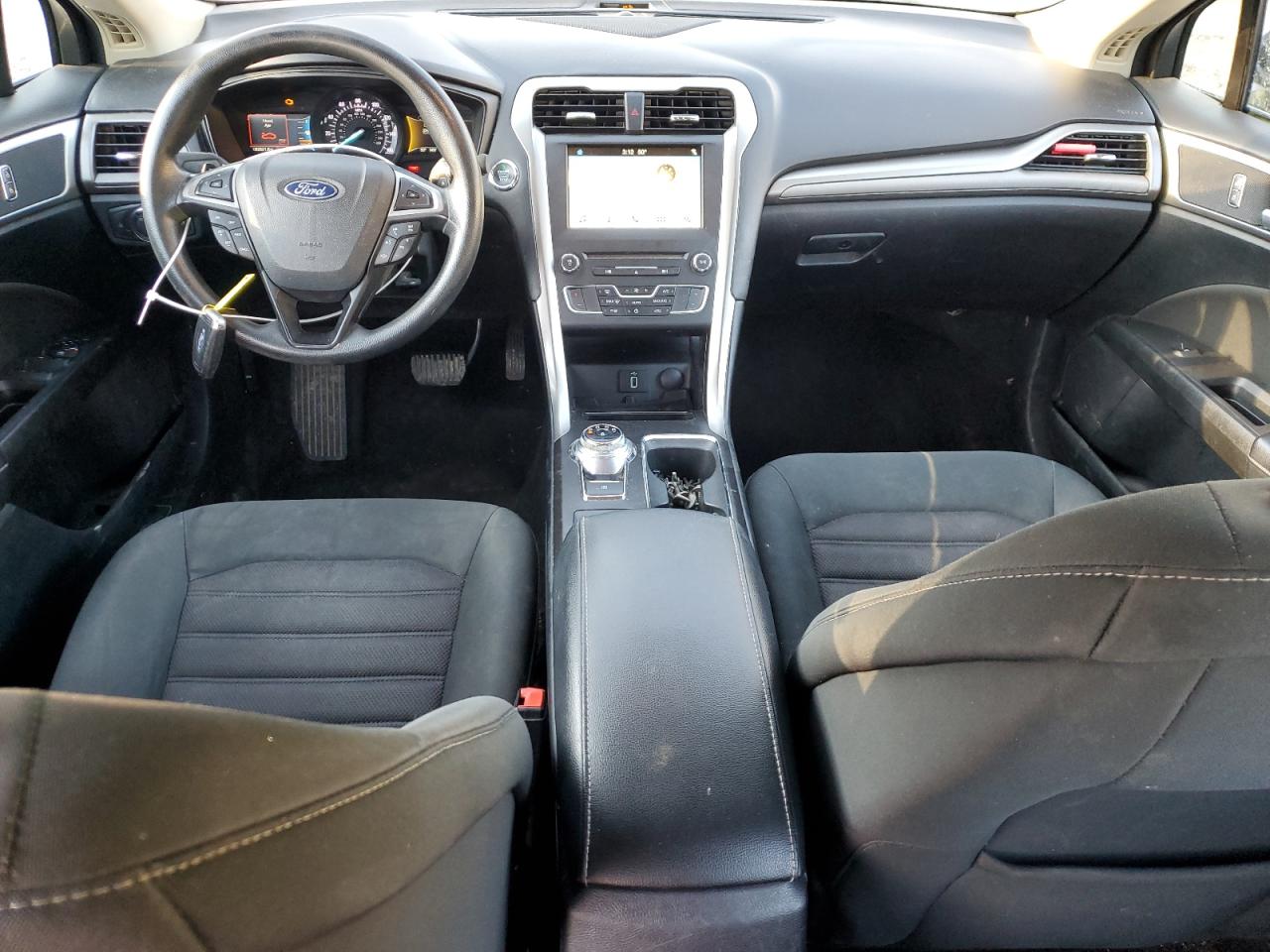 2018 FORD FUSION SE photo 22