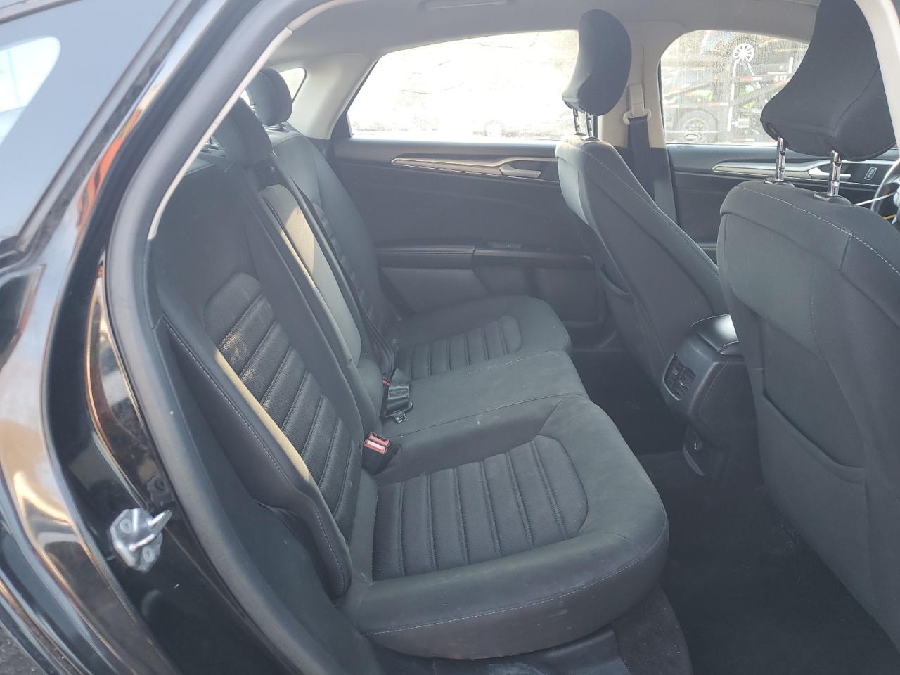 2018 FORD FUSION SE photo 28