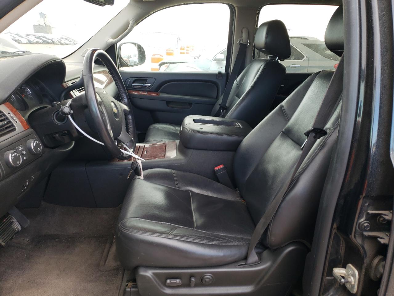 2010 CHEVROLET SUBURBAN K1500 LTZ photo 19