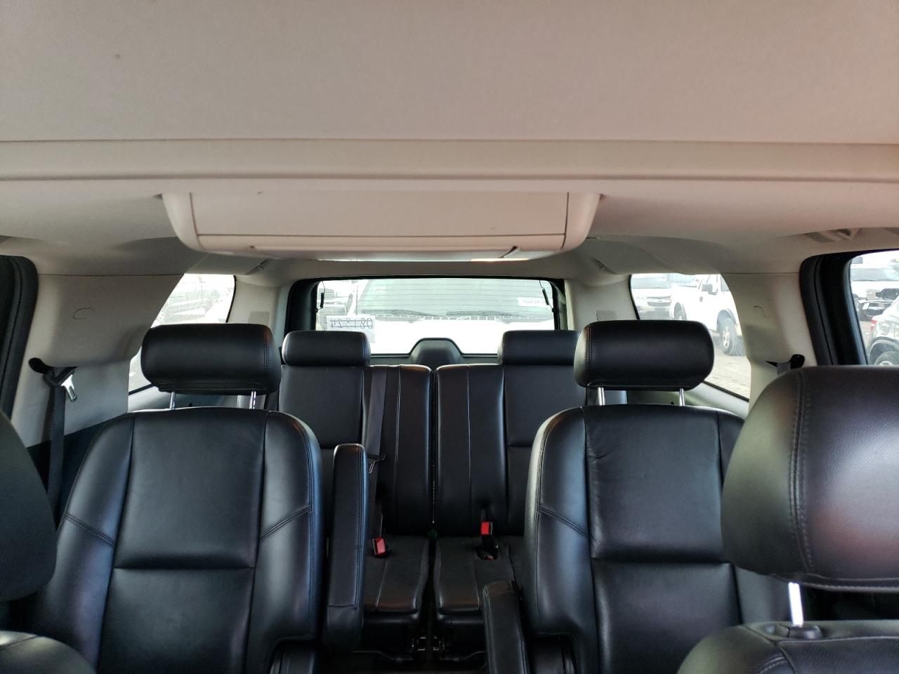 2010 CHEVROLET SUBURBAN K1500 LTZ photo 28