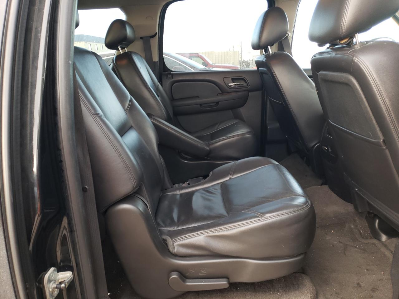 2010 CHEVROLET SUBURBAN K1500 LTZ photo 31