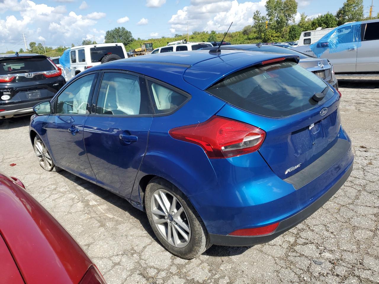 2018 FORD FOCUS SE photo 2