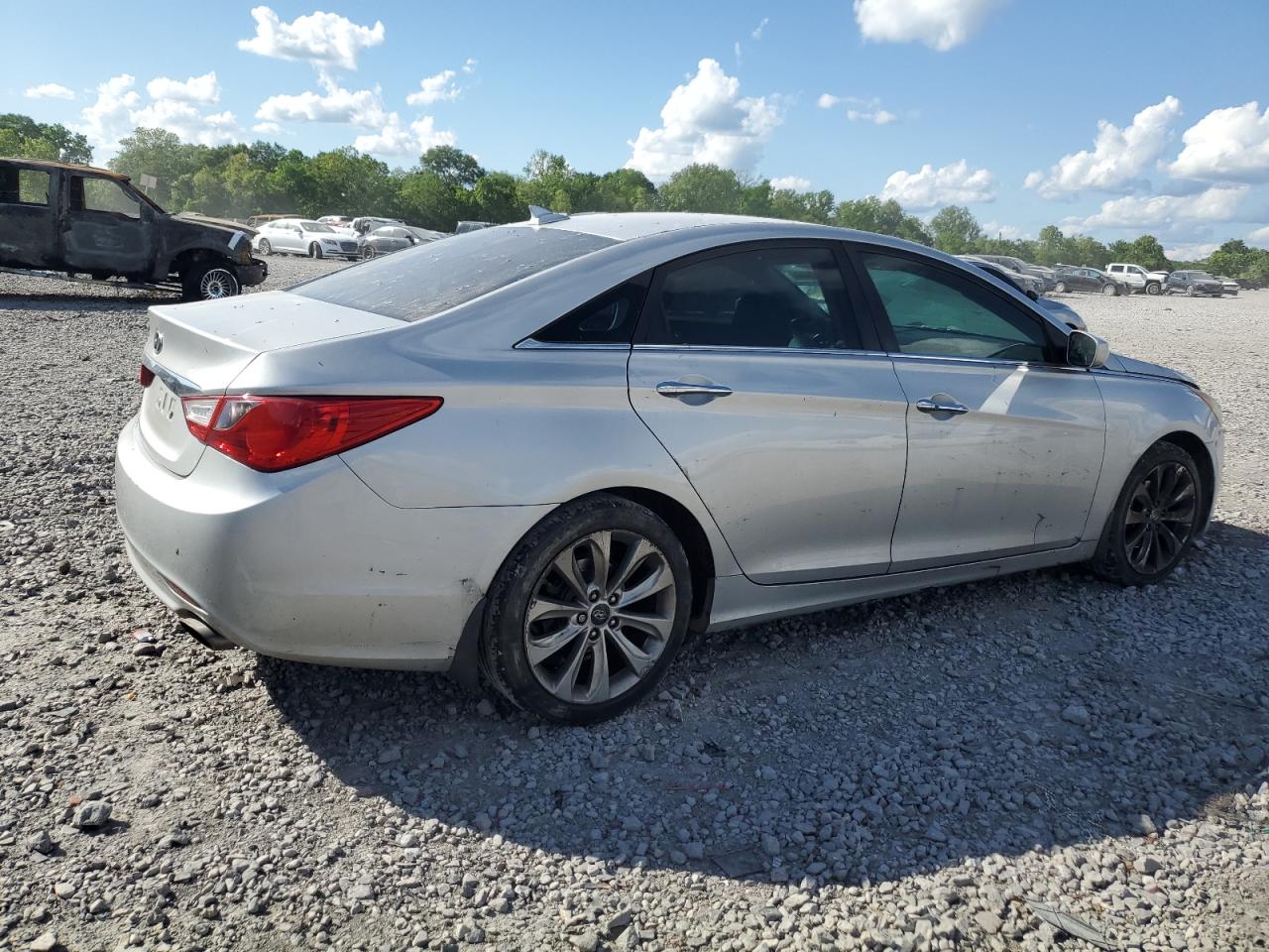 2013 HYUNDAI SONATA SE photo 3