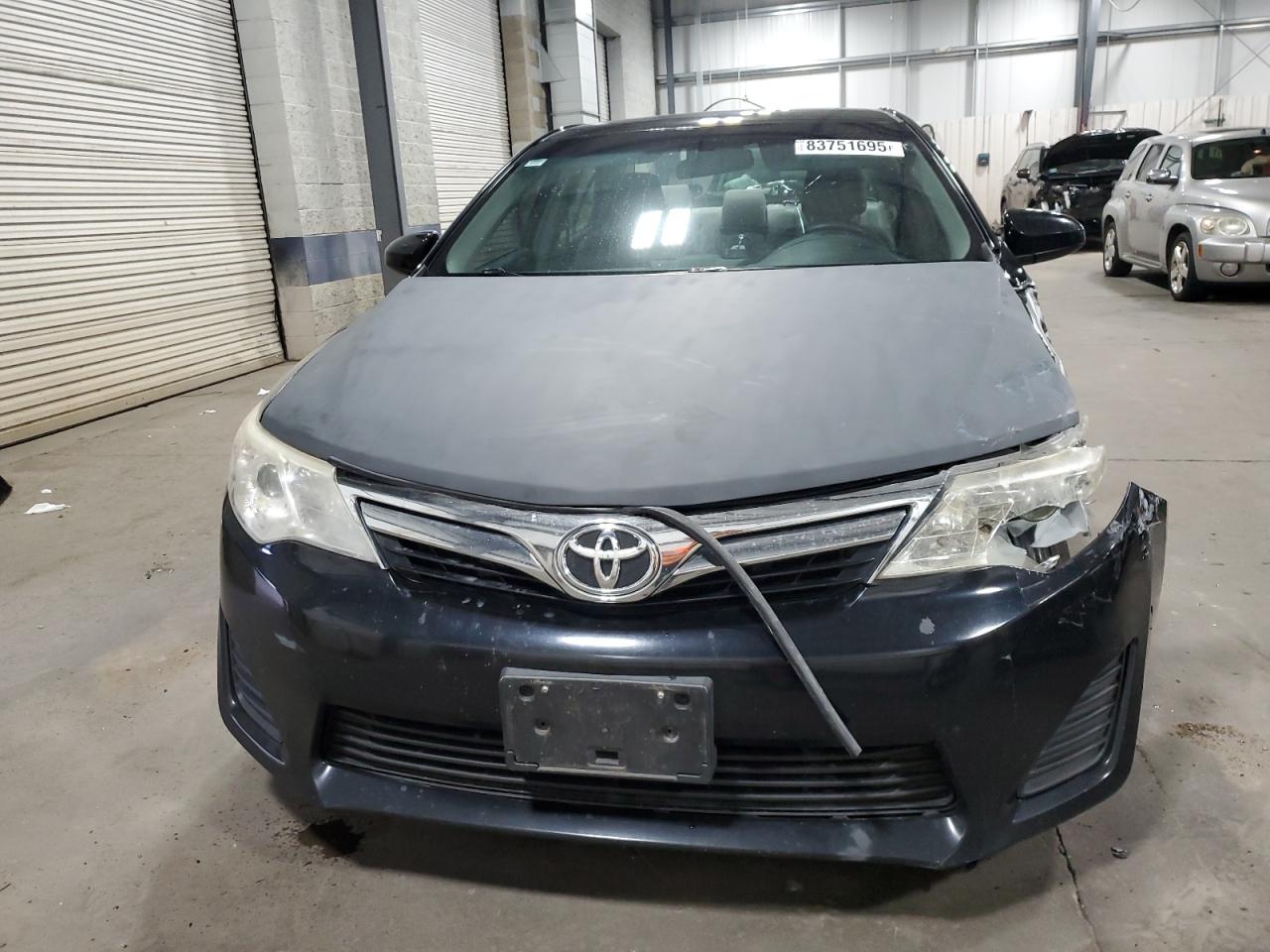 2014 TOYOTA CAMRY LE photo 13
