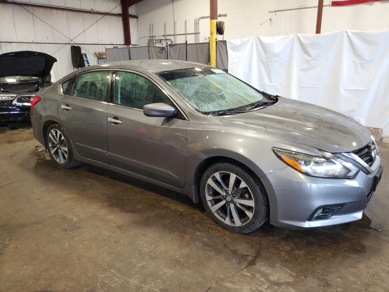 2016 NISSAN ALTIMA 2.5 SR photo 10