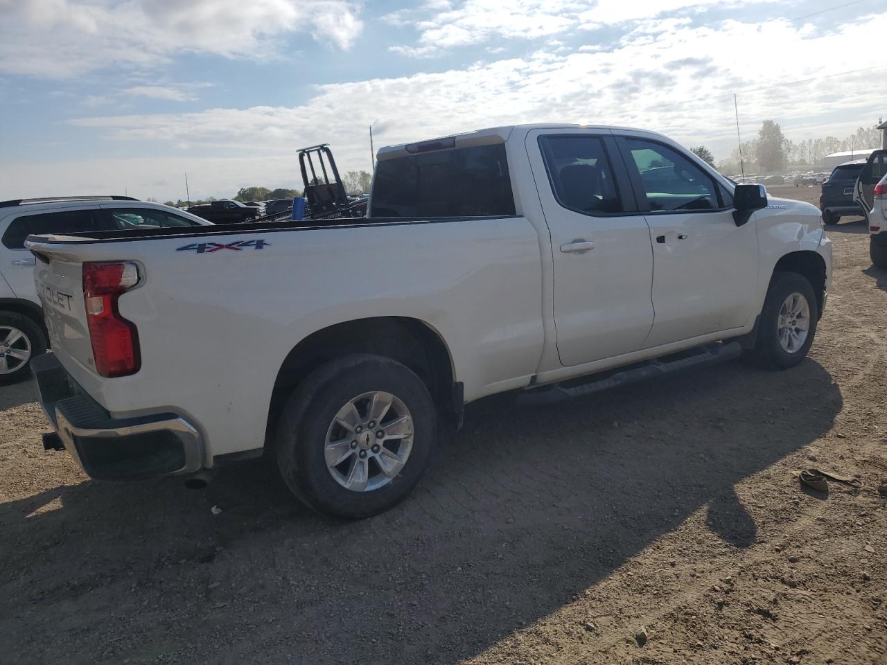 2020 CHEVROLET SILVERADO K1500 LT photo 5