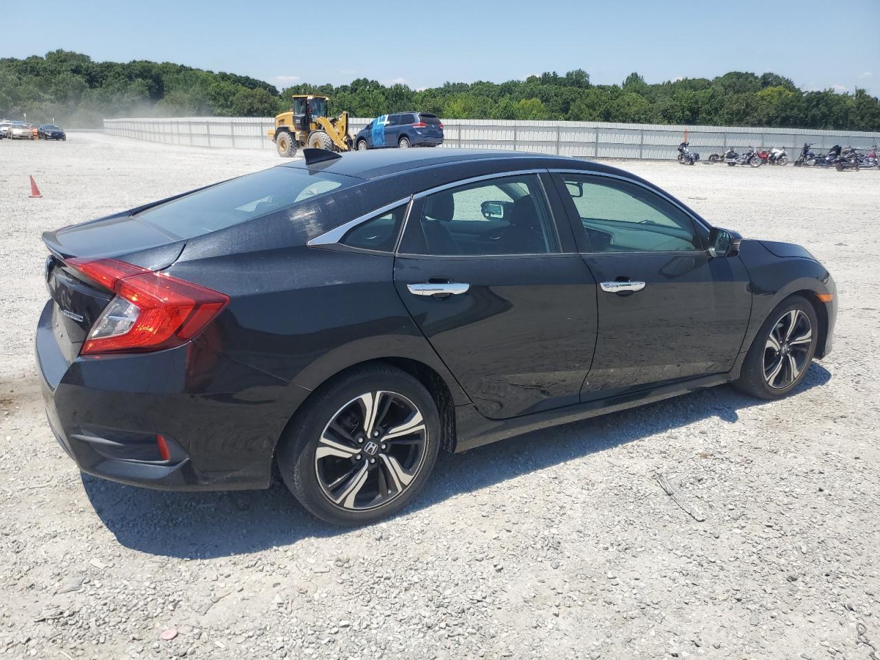 2017 HONDA CIVIC TOURING photo 3