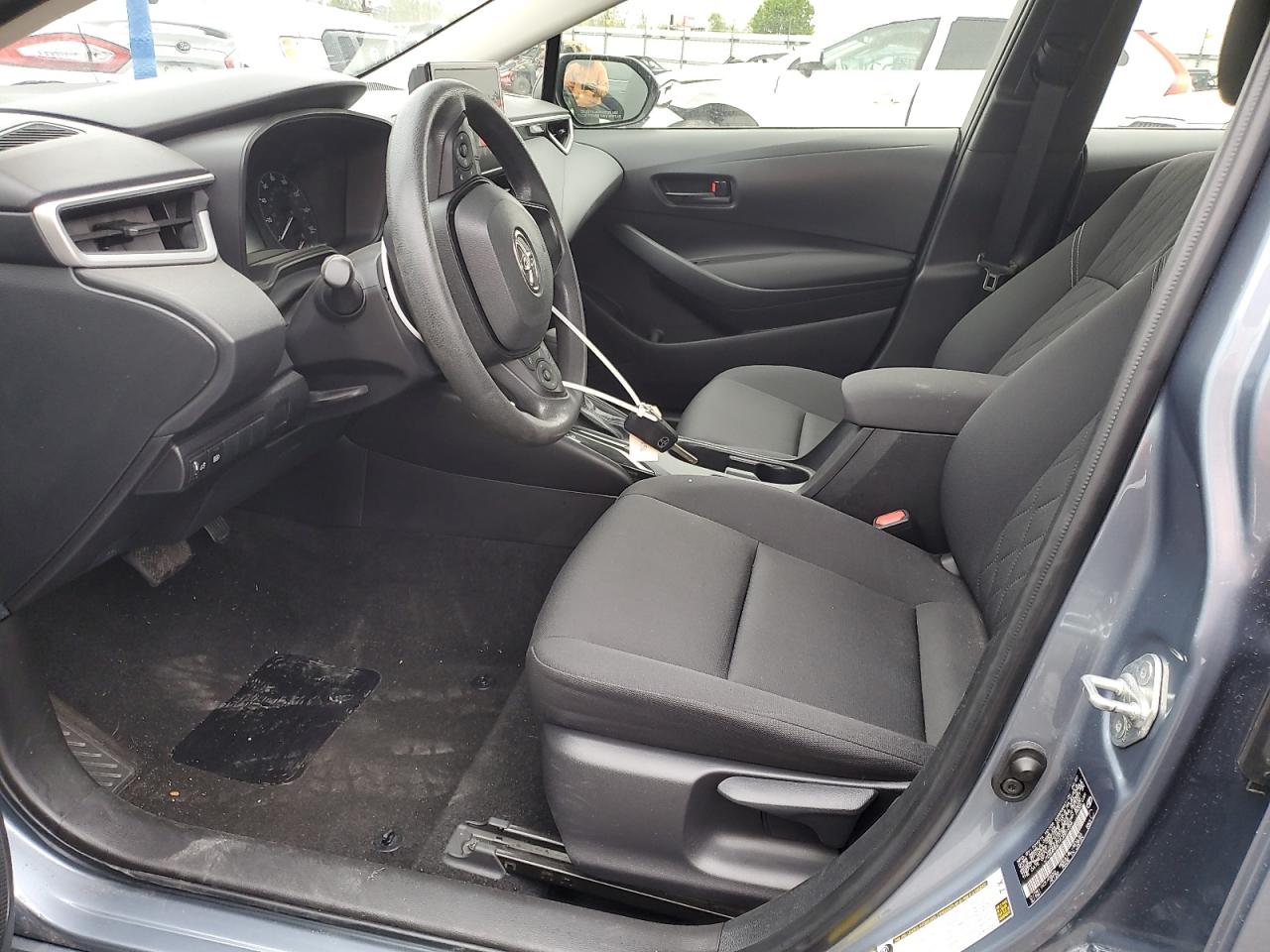 2023 TOYOTA COROLLA LE photo 13