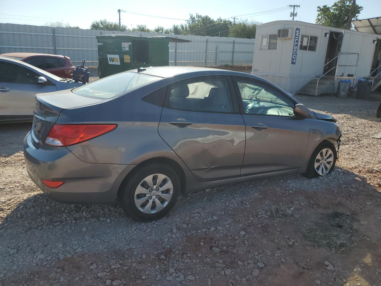 2017 HYUNDAI ACCENT photo 5