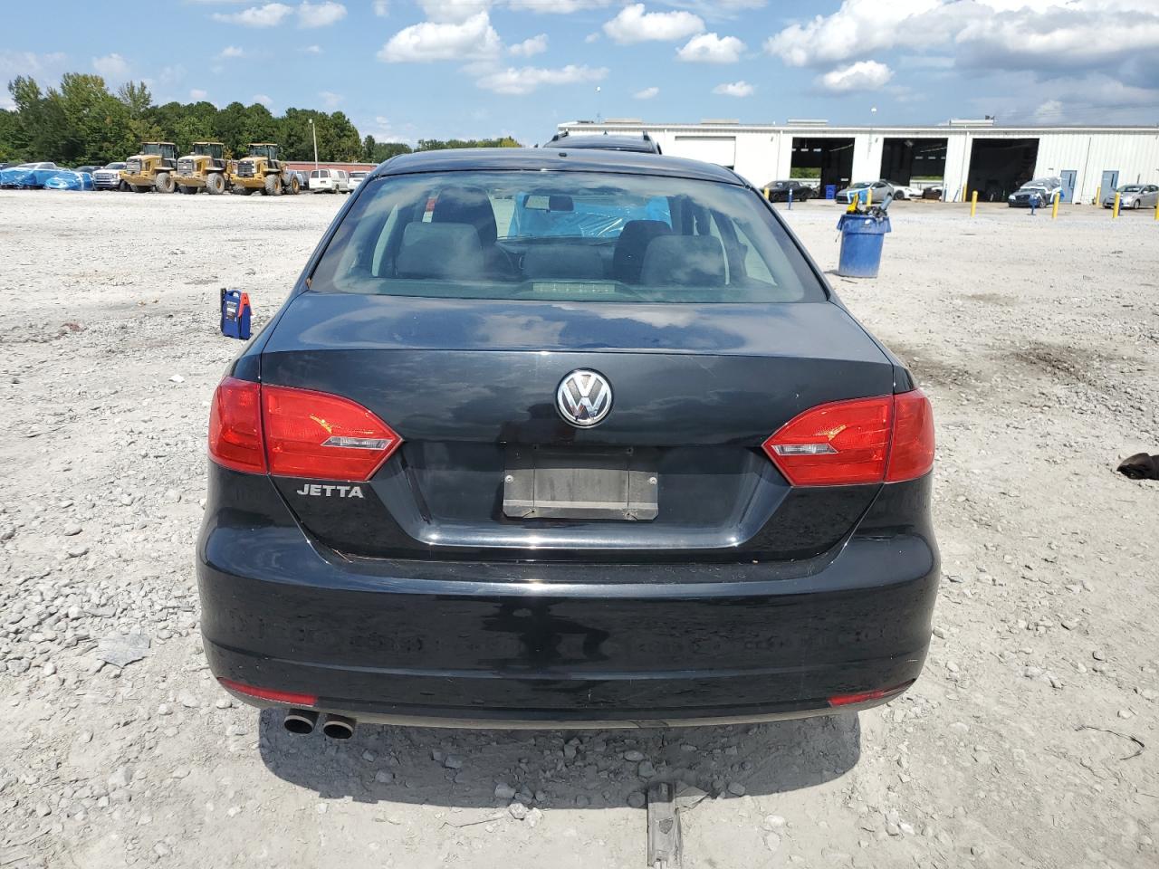 2012 VOLKSWAGEN JETTA BASE photo 6