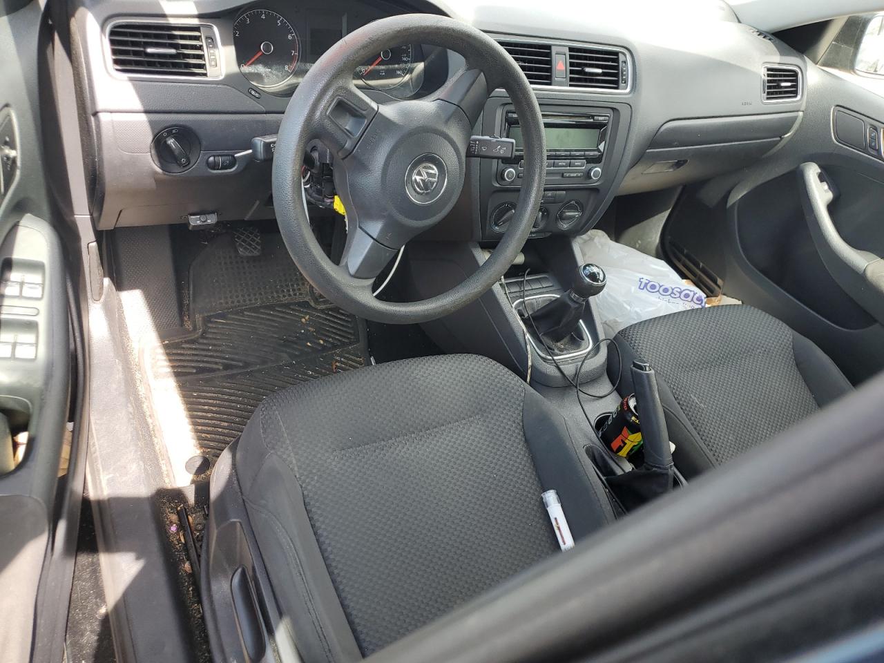 2012 VOLKSWAGEN JETTA BASE photo 8