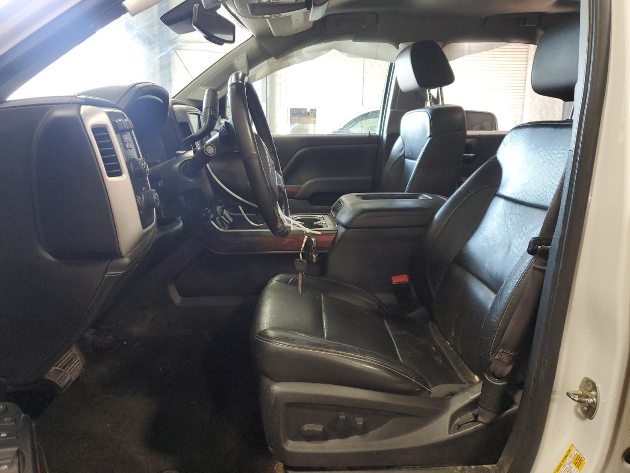 2017 GMC SIERRA K1500 SLT photo 19
