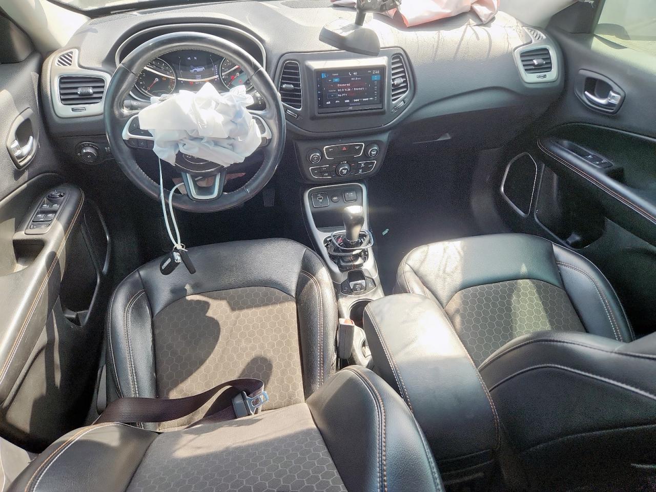 2019 JEEP COMPASS LATITUDE photo 15