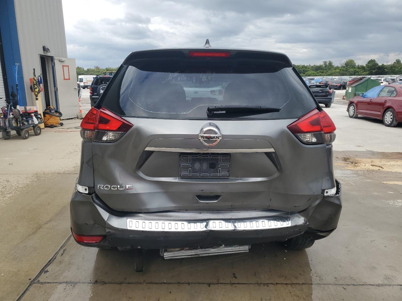 2017 NISSAN ROGUE S photo 11