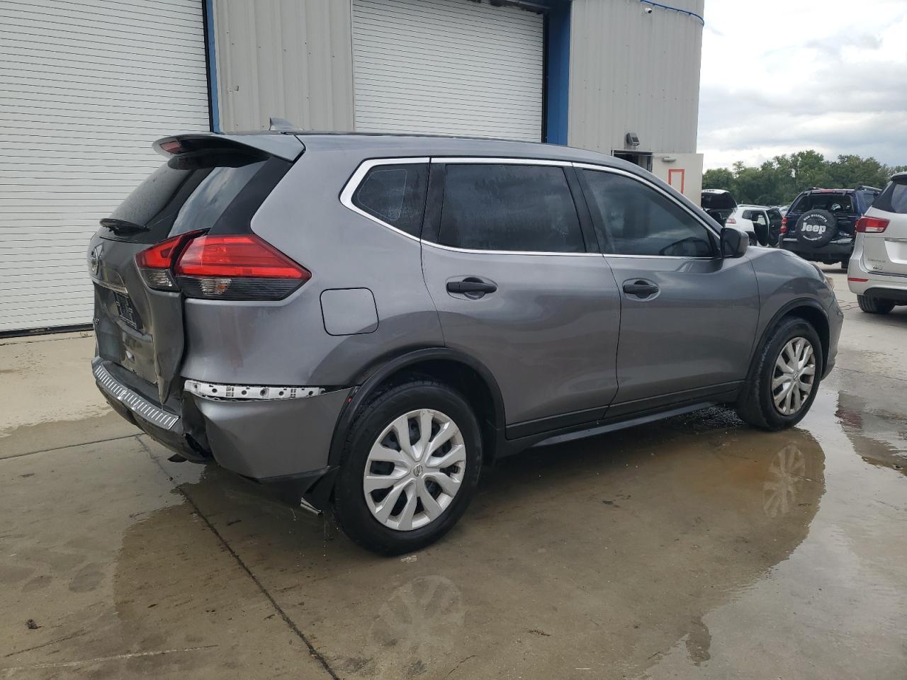 2017 NISSAN ROGUE S photo 5