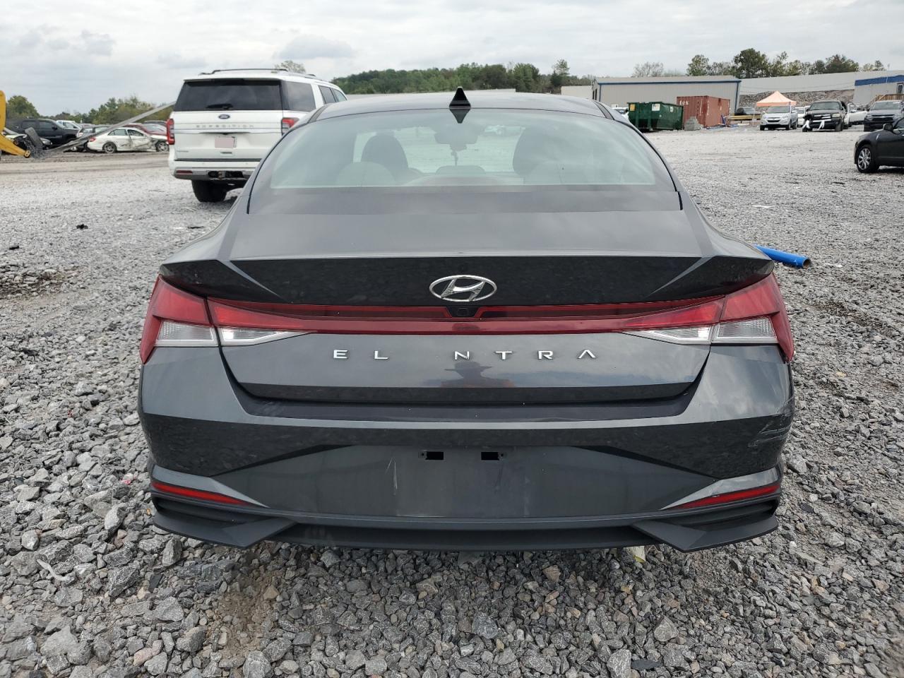 2022 HYUNDAI ELANTRA SEL photo 16