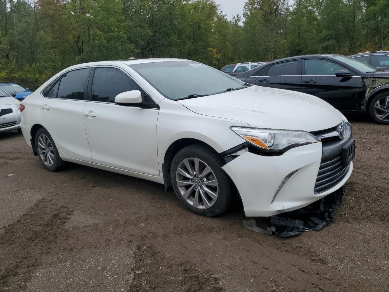 2017 TOYOTA CAMRY LE photo 4