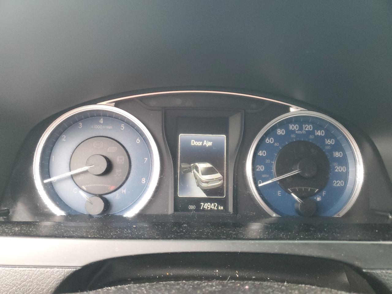 2017 TOYOTA CAMRY LE photo 9