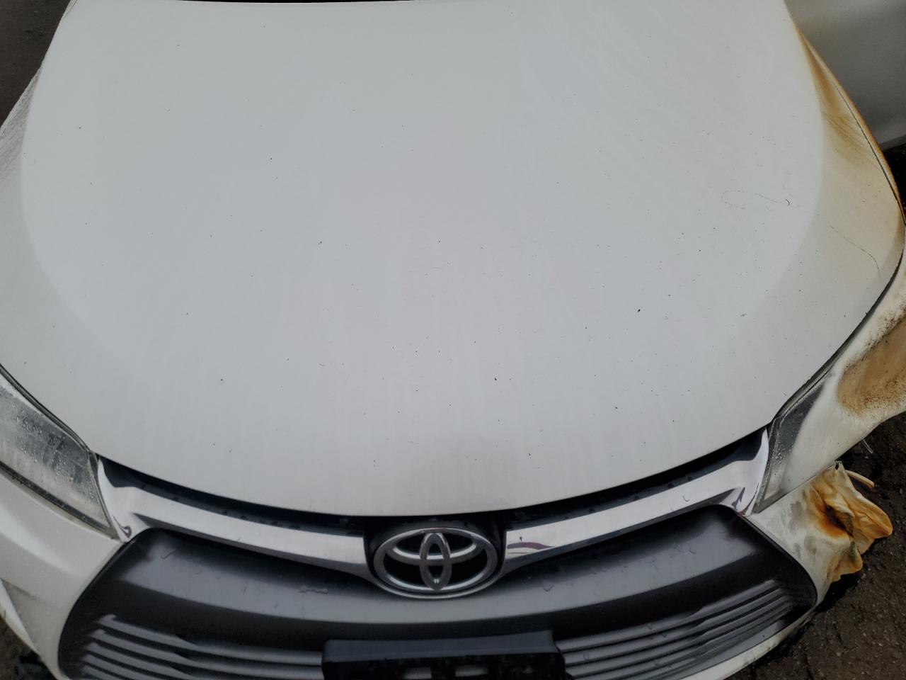 2017 TOYOTA CAMRY LE photo 11