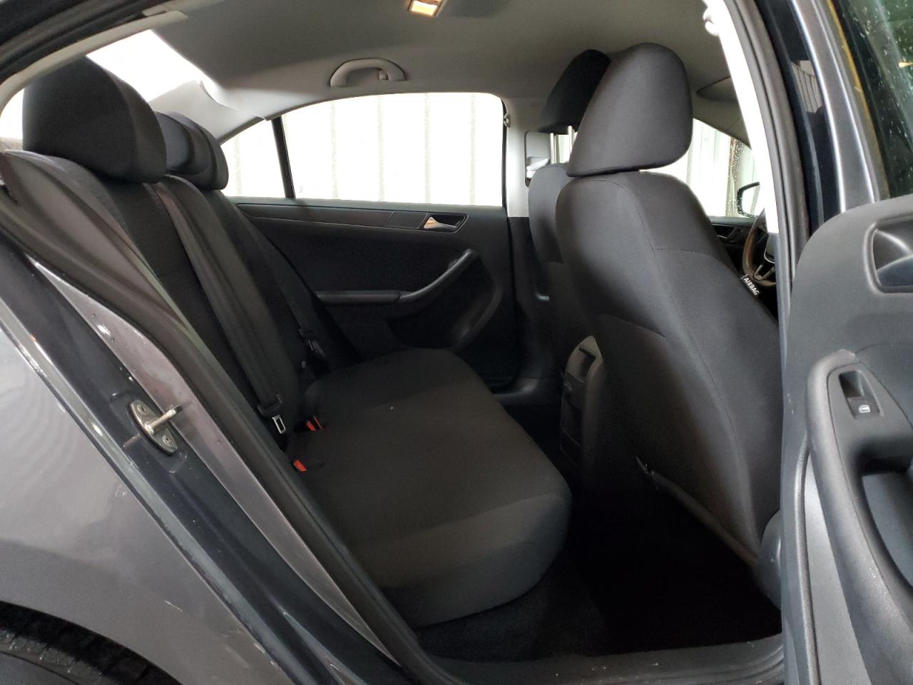 2016 VOLKSWAGEN JETTA S photo 19