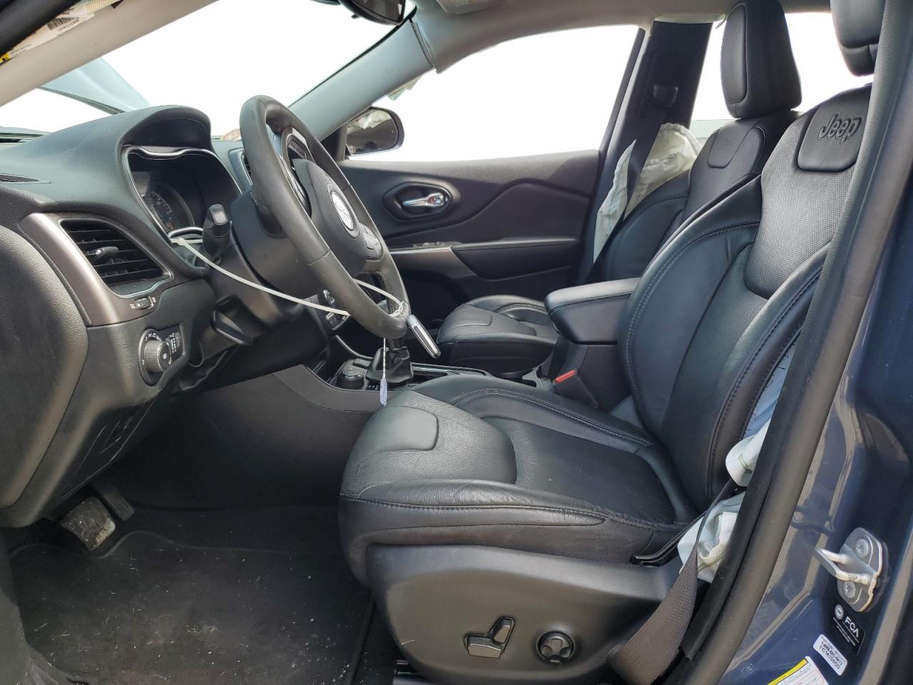 2021 JEEP CHEROKEE LATITUDE LUX photo 13