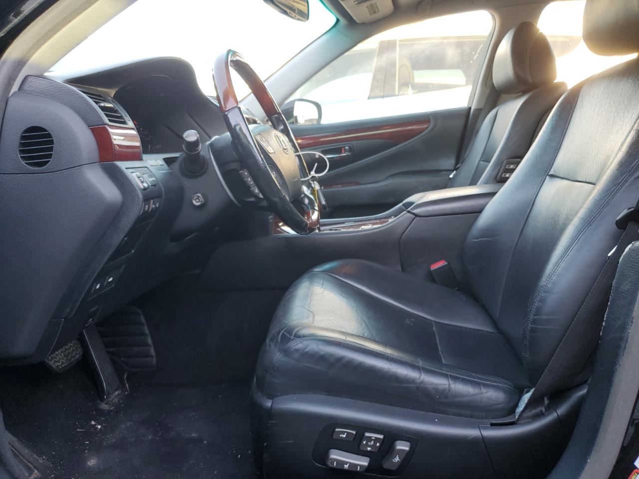 2007 LEXUS LS 460 photo 13