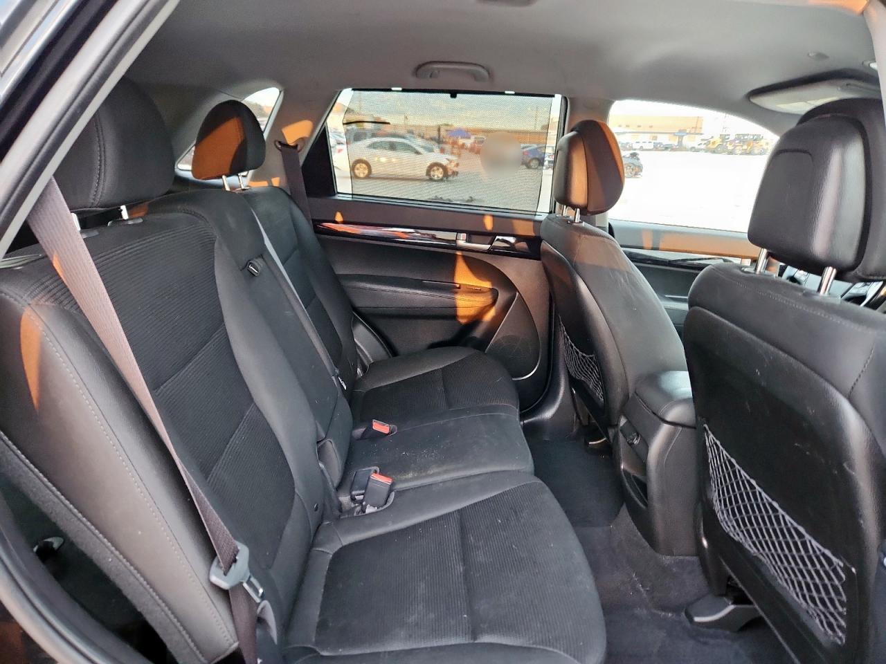 2015 KIA SORENTO LX photo 21