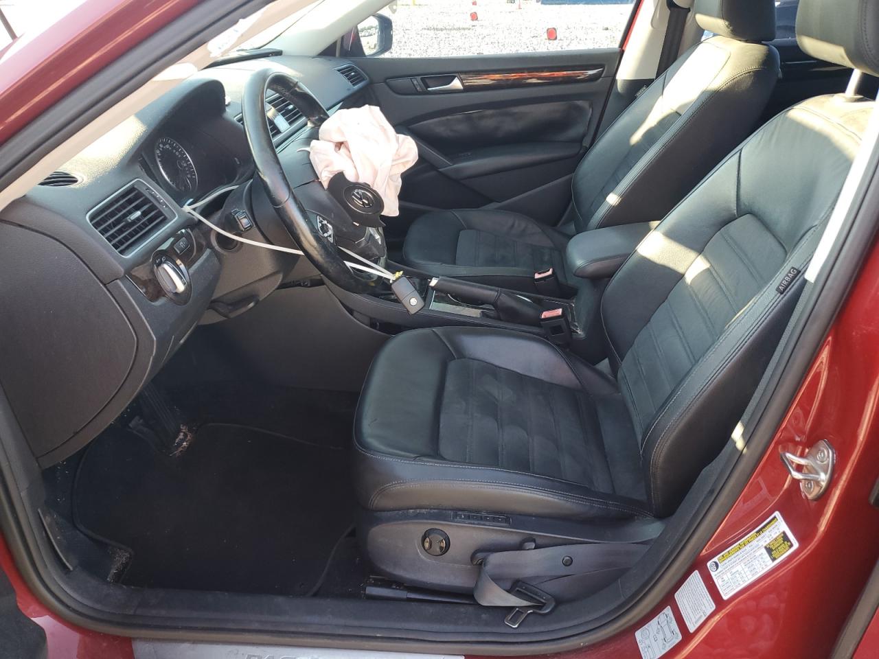 2015 VOLKSWAGEN PASSAT SEL photo 7