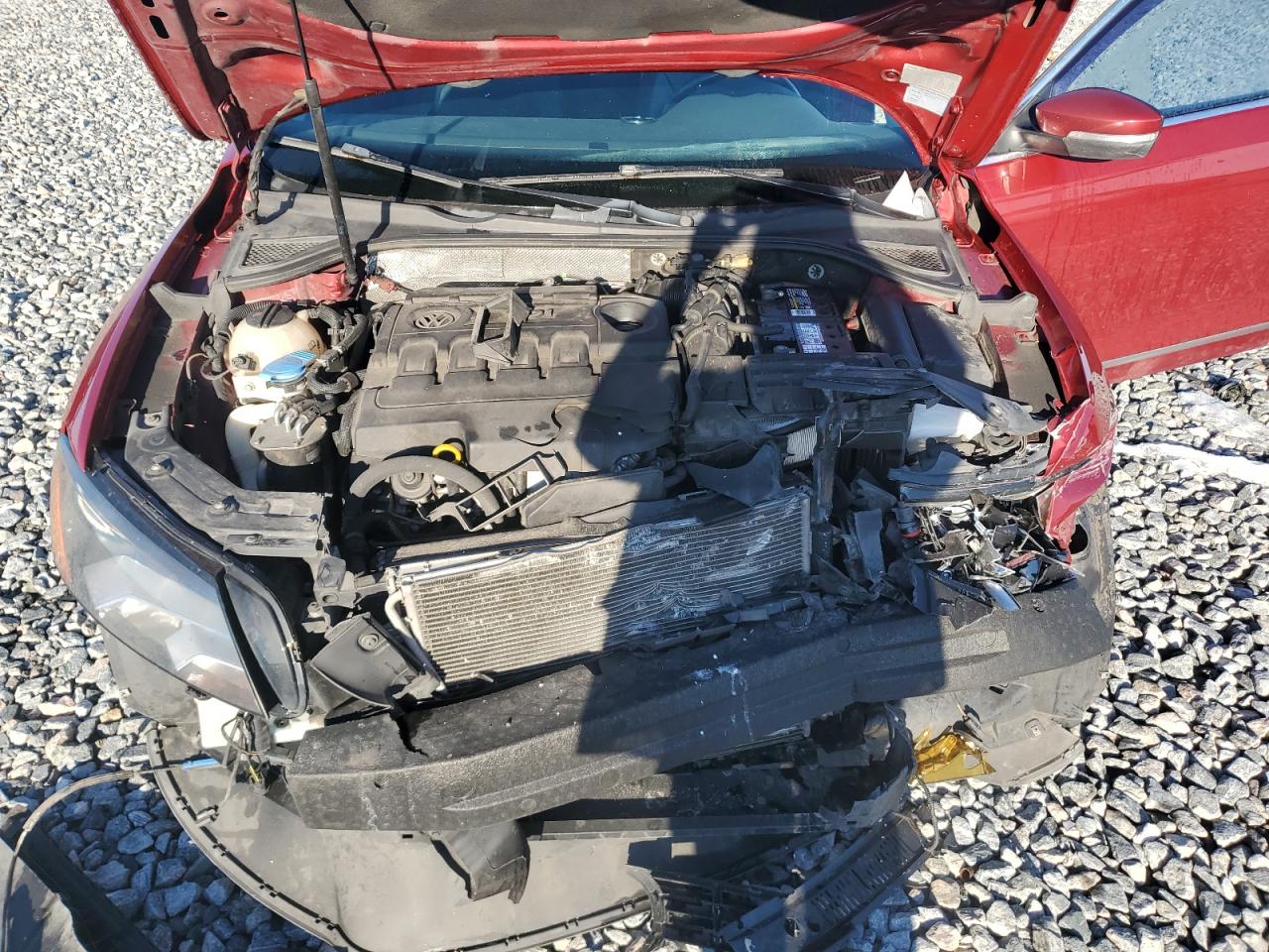 2015 VOLKSWAGEN PASSAT SEL photo 11