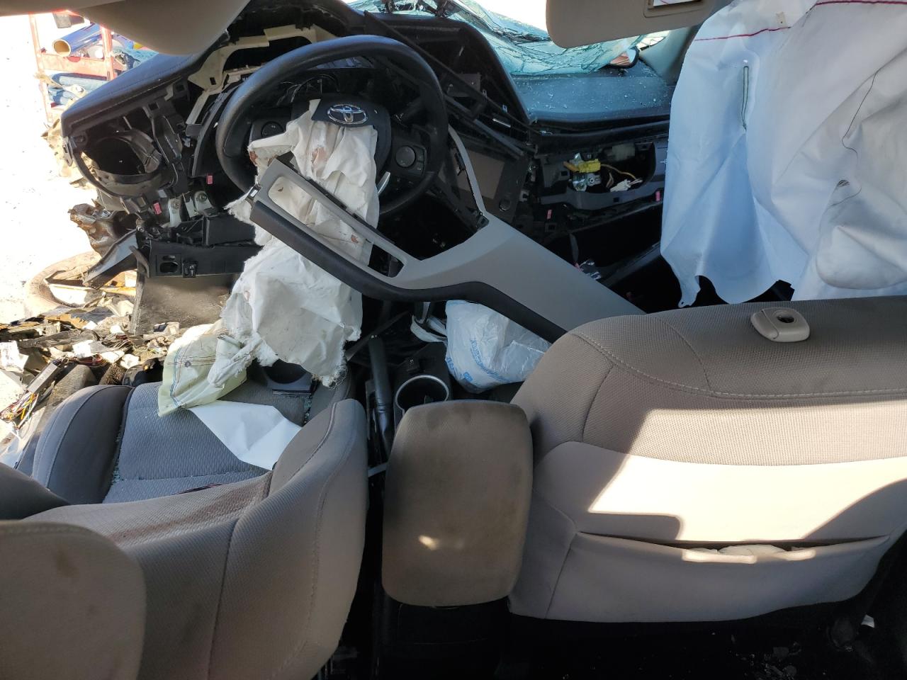 2017 TOYOTA COROLLA L photo 15