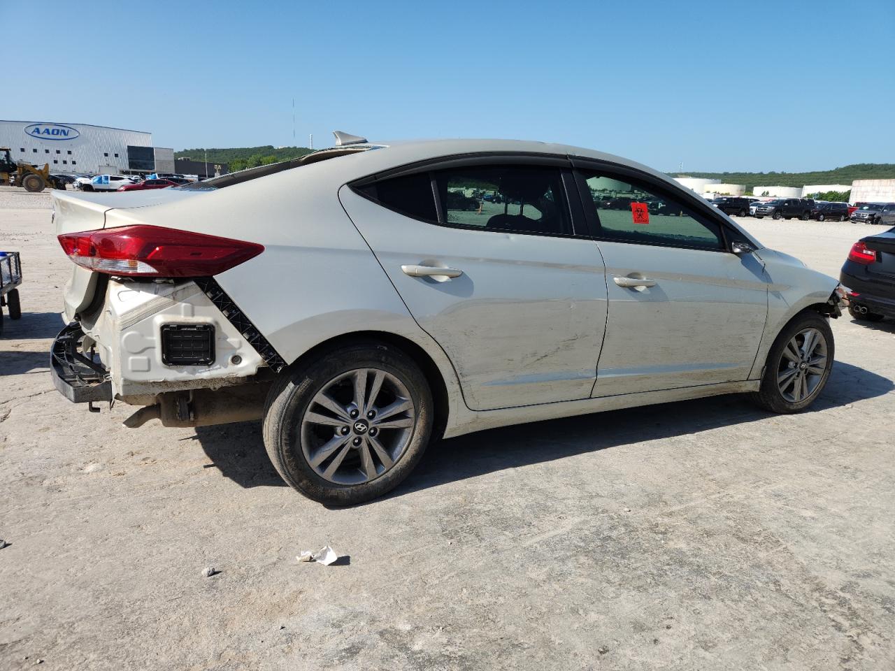 2017 HYUNDAI ELANTRA SE photo 5