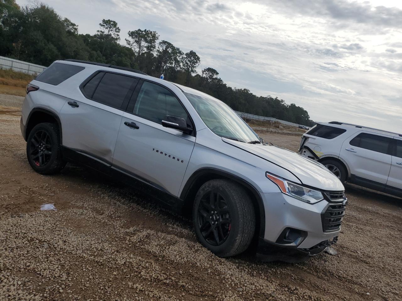 2020 CHEVROLET TRAVERSE PREMIER photo 7
