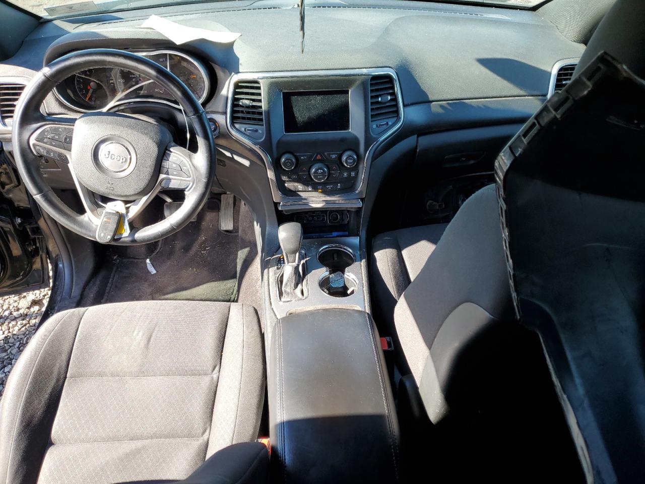 2018 JEEP GRAND CHEROKEE LAREDO photo 15