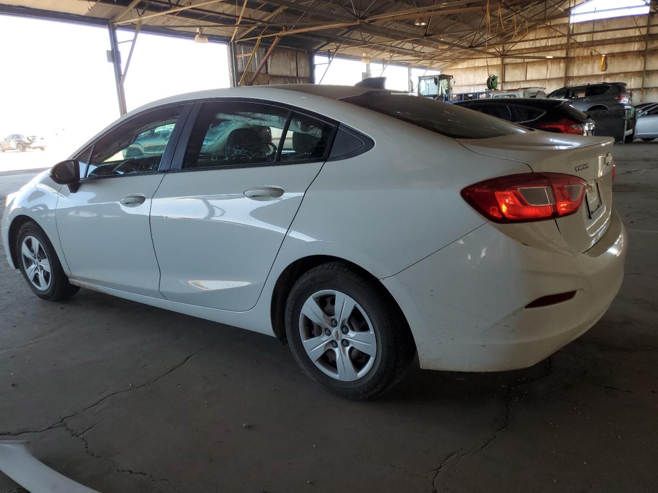 2016 CHEVROLET CRUZE LS photo 2