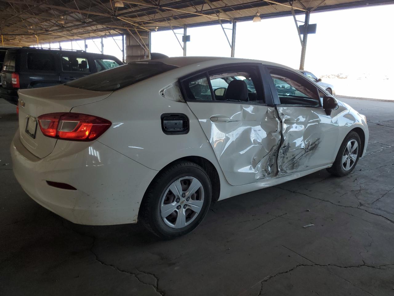 2016 CHEVROLET CRUZE LS photo 3