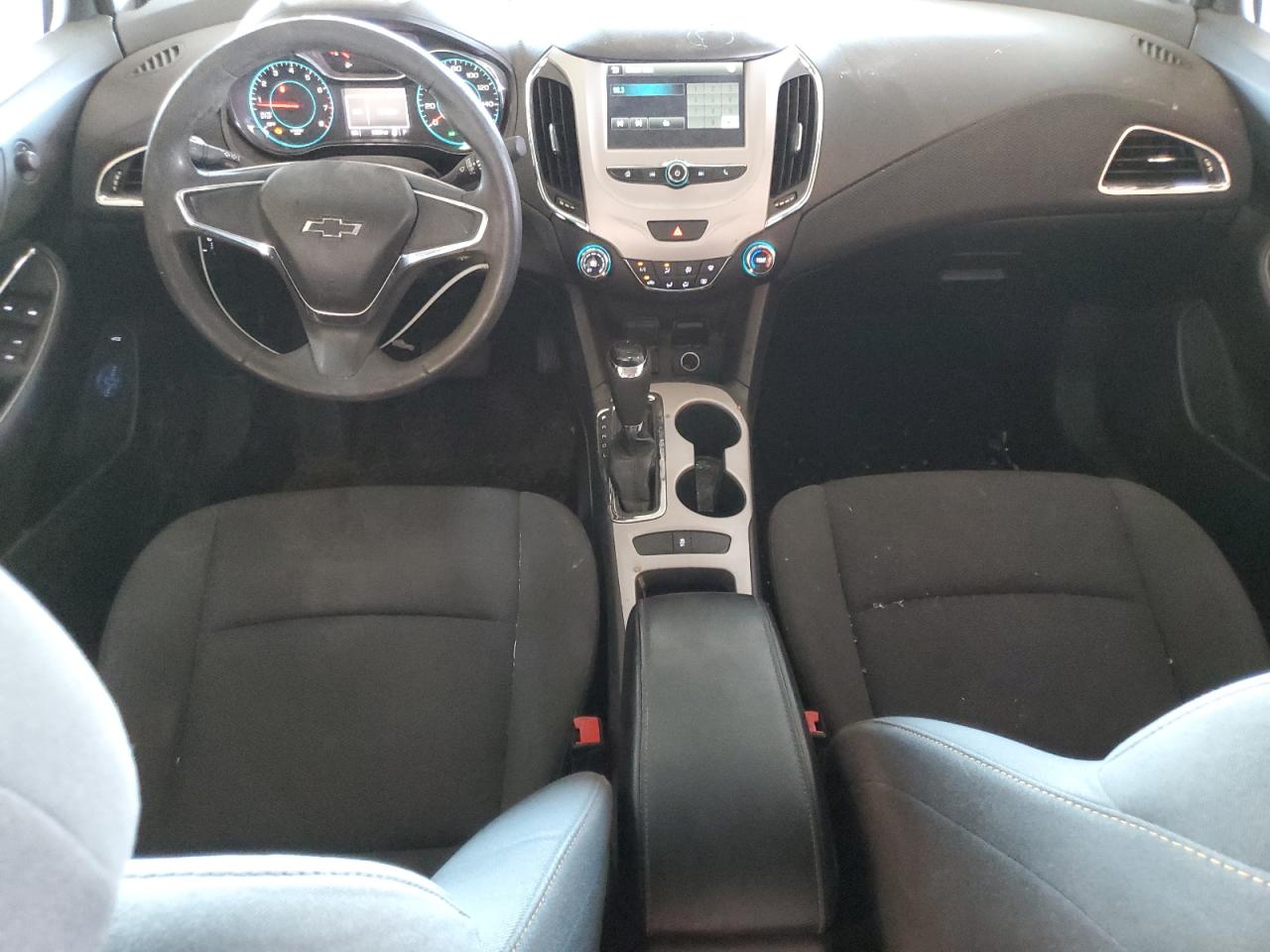2016 CHEVROLET CRUZE LS photo 8