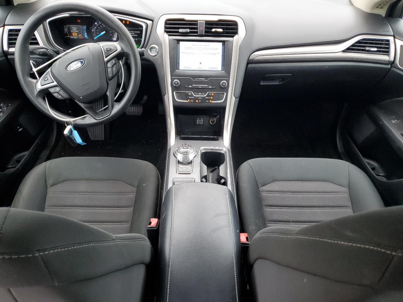 2019 FORD FUSION SE photo 8