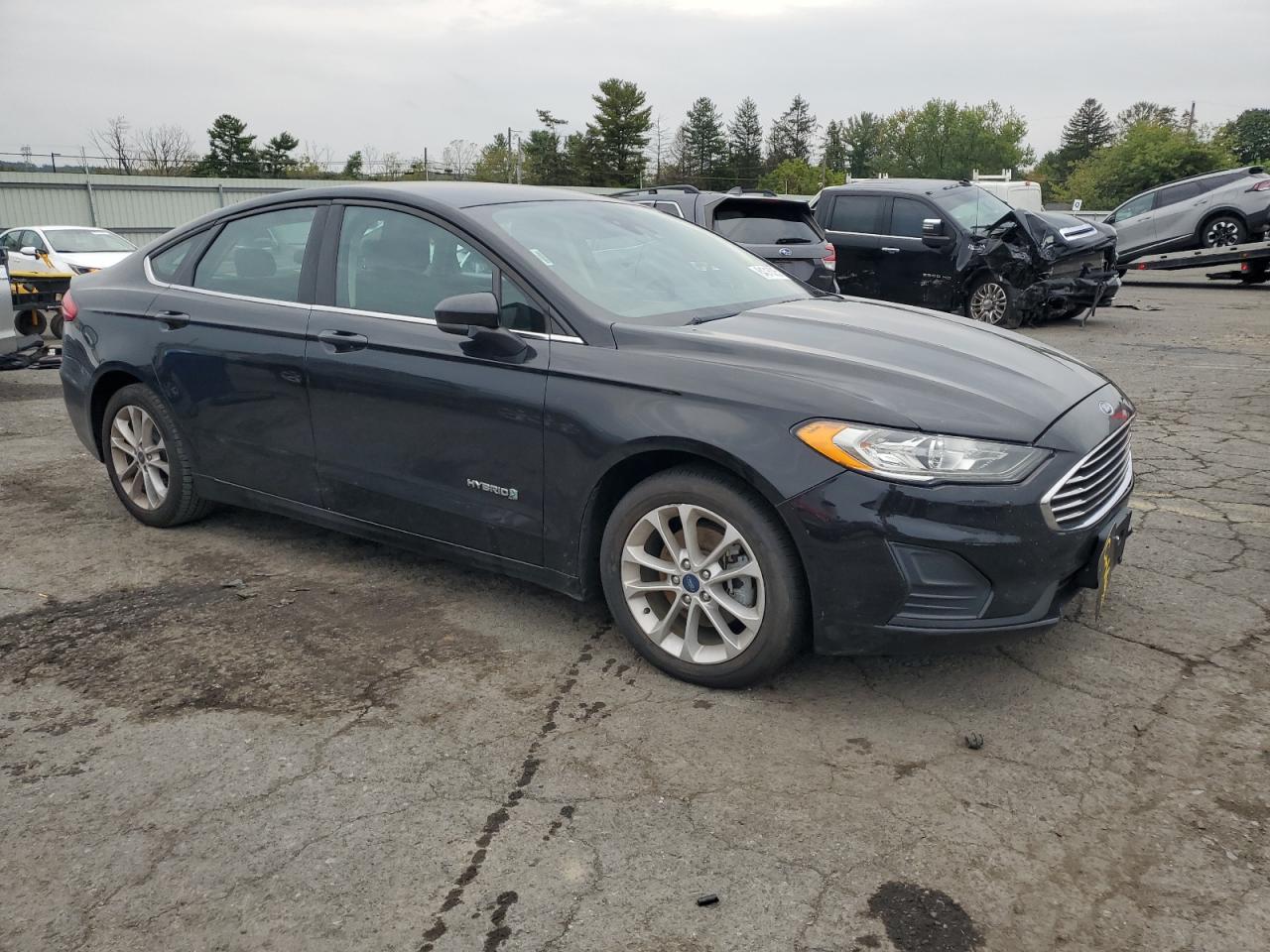2019 FORD FUSION SE photo 4