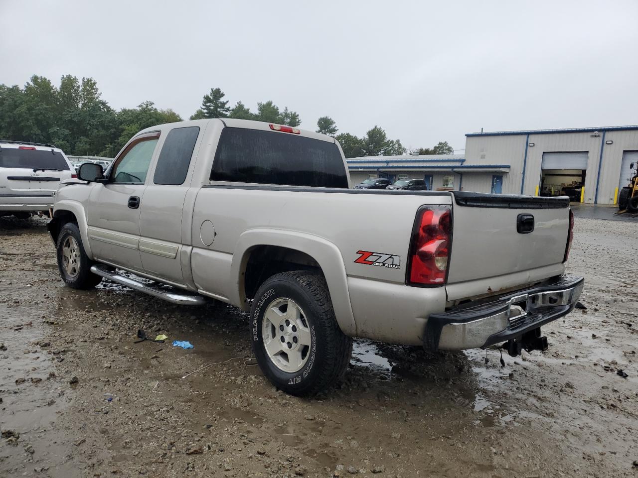 2005 CHEVROLET SILVERADO K1500 photo 3