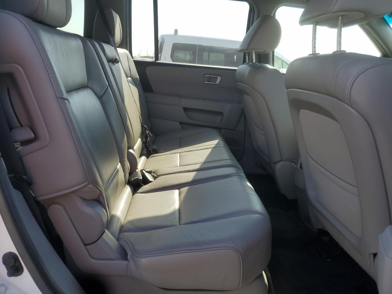 2013 HONDA PILOT EXL photo 10