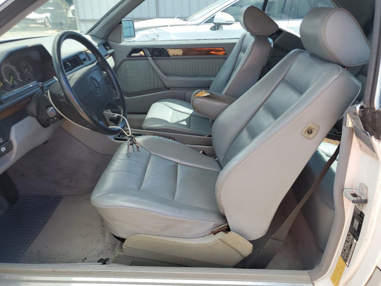 1992 MERCEDES-BENZ 300 CE photo 7