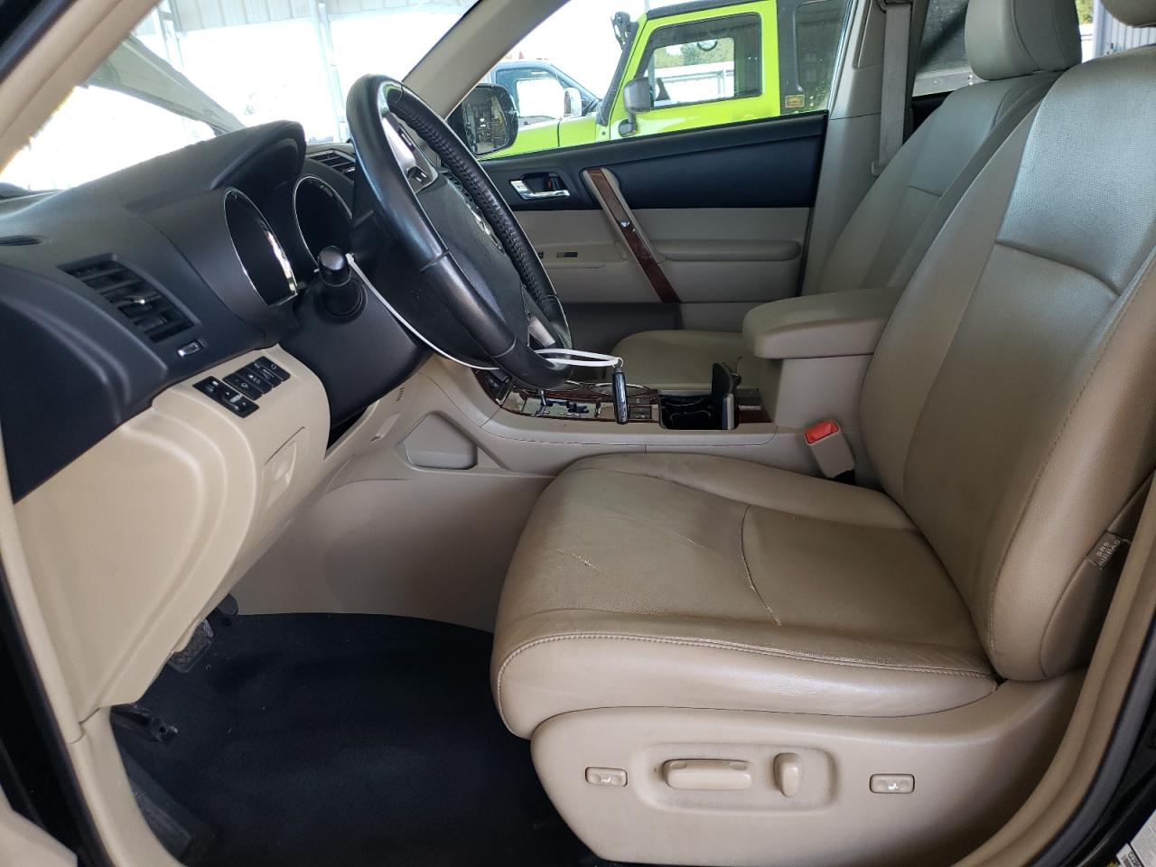 2013 TOYOTA HIGHLANDER LIMITED photo 13